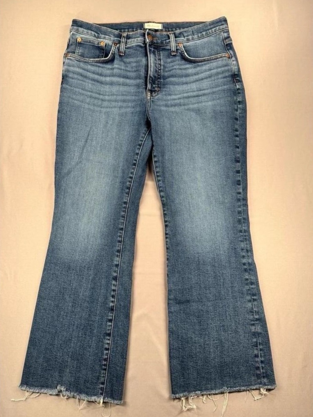 Madewell | 31 | Mid Rise Kickout Jeans